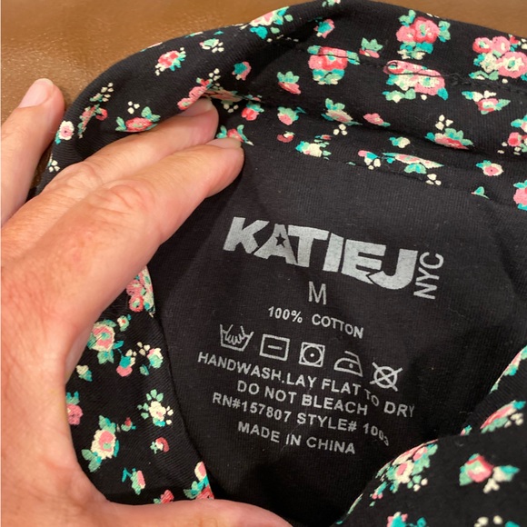 Katie J NYC girl’s floral skirt - Picture 2 of 3